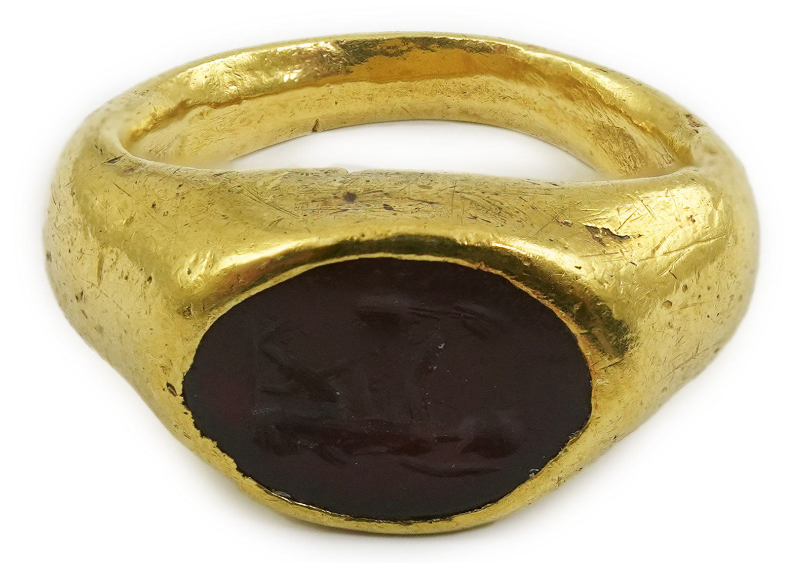 A Roman gold and intaglio set ring